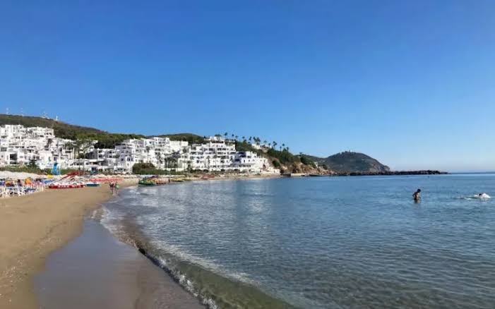 Plage et littoral autour de Martil